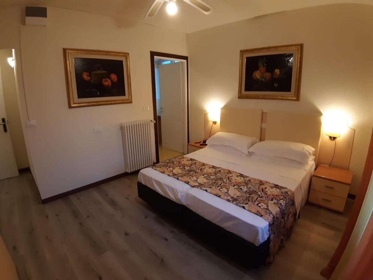 Hotel San Marco Garda  Exterior foto
